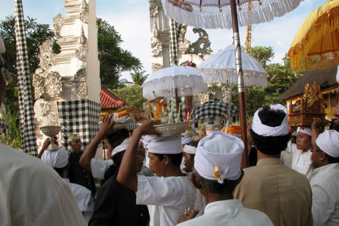 Thousands make a pilgrimage here every year bringing offerings to the demon, Ratu Gede Macaling for hopes of prosperity and good luck in the year to come. (Photo by Maria Bakkalapulo)